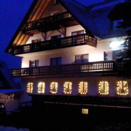 Landgasthof Steinwald Hotel Pullenreuth Esterno foto